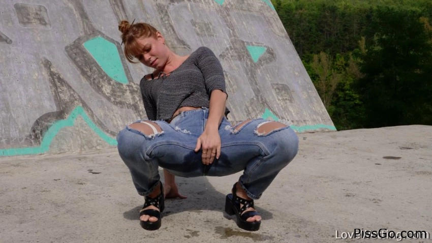 Chrissy Fox wetting - with sexy lady Chrissy Fox, peaceful piss release - (2025 | moist pee)