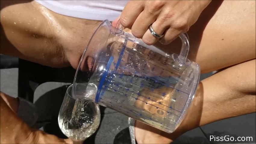 Piss Play Pissing In A Glass An Make A Wet T-Shirt (2025|MPEG-4) clear flick, 380 MB - golden pee need