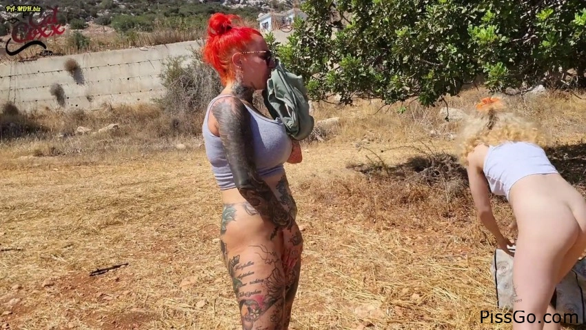 Perverse pee break, she probably didn’t expect that - Cat-Coxx 2025