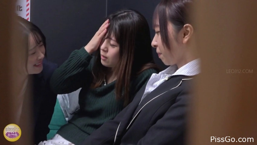 Drunk and naked girls-only pee party. pt 4 (2025|MPEG-4) leaky pee, 1.99 GB - slave-silenced-with-piss