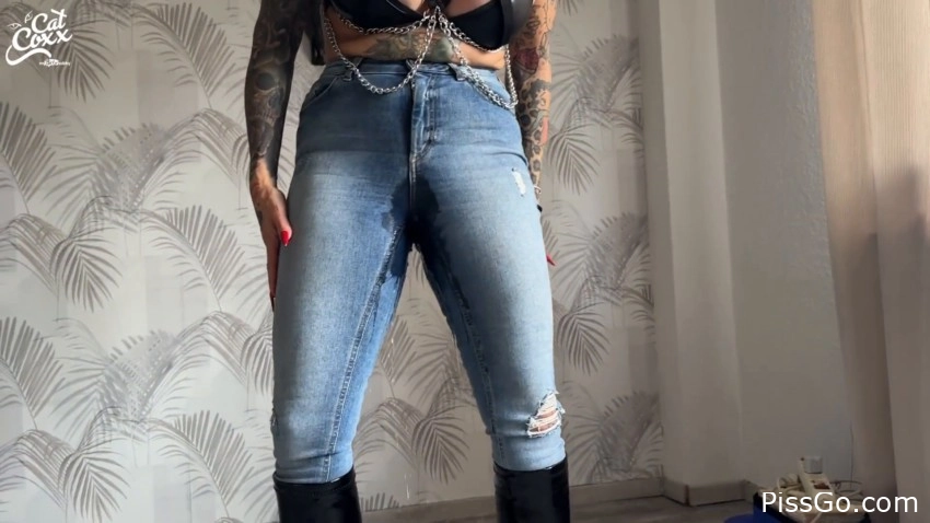 Perverse Jeans PiSS SLUT – Mega XXL load until the cock bursts - Cat-Coxx 2025