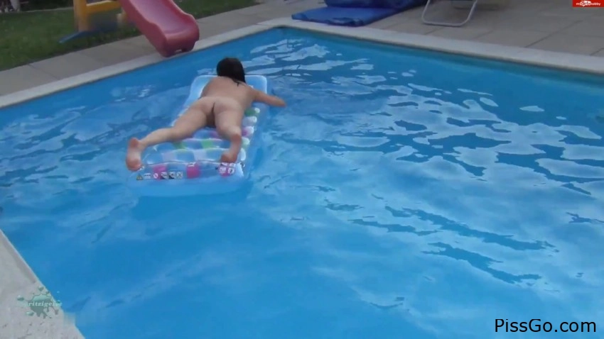 Pissing on the air mattress. - with teasing cutie Spritzigefee, wet desire pissing - (2025 | rich pee)