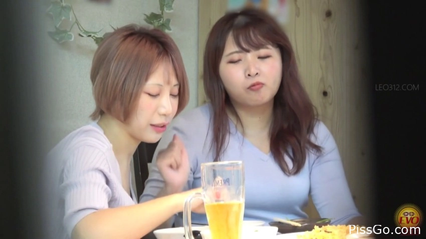 Urinating emergency! Urination during girlfriends party 2025