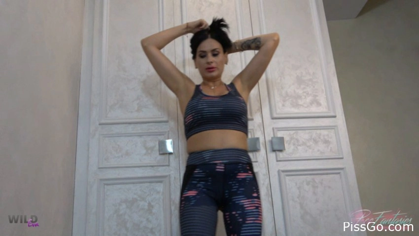 Pee The Luxury Hotel Room 5 Closet (2025|MPEG-4) pee girl, 1.43 GB - video public pee - Wildeva