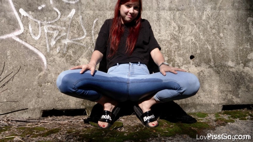 Pissing scene 7 - Akira Rose 2025