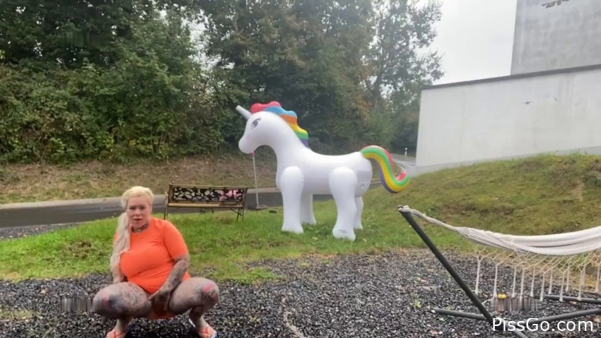 Pissing In Front Of The Villa – Be A Unicorn Unique Charming - Steffiblond 2025