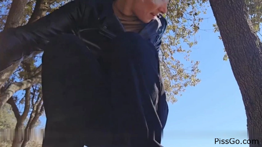 Awesome Outdoor Piss – I Refine And Mark My Territory (2025|MPEG-4) piss fun, 20.9 MB - thick pissing drip - Sunny-Sin