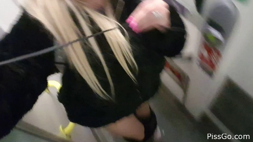 Exploding With Piss On The Train (2025|MPEG-4) moody pee, 136 MB - lustful urine stream - Bad Dolly