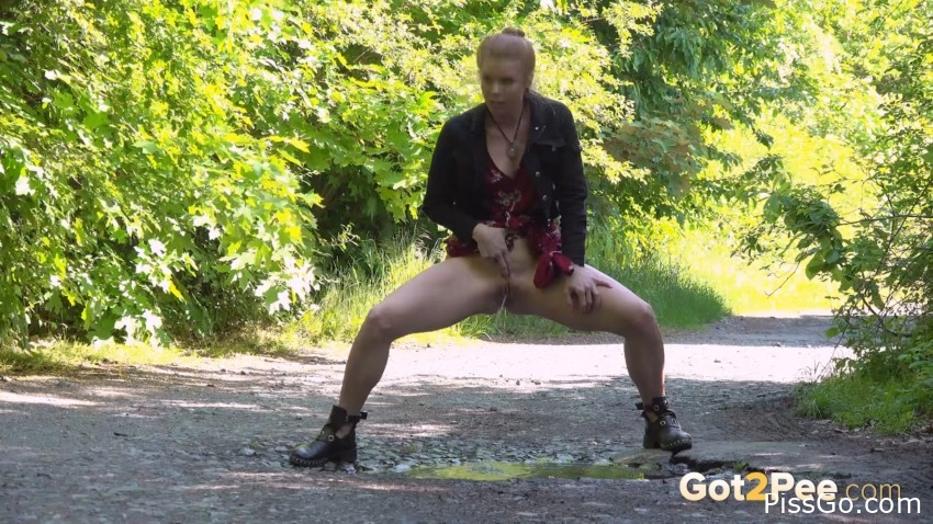 Chrissy Rushes - Chrissy Fox