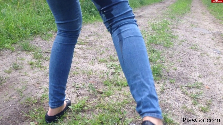 Jeans Piss! - Miss-Doertie 2025